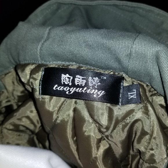 tao-yuting Winter Coat Converts To Fall Jacket! - Picture 7 of 9